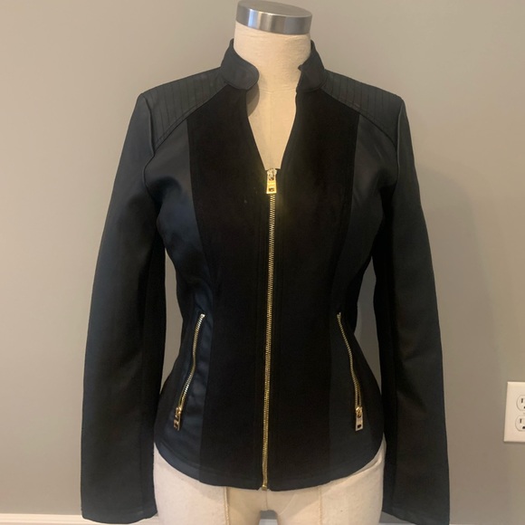 Andrew Marc Faux fitted Black Leather and Suede Jacket.  Size small - Picture 1 of 5